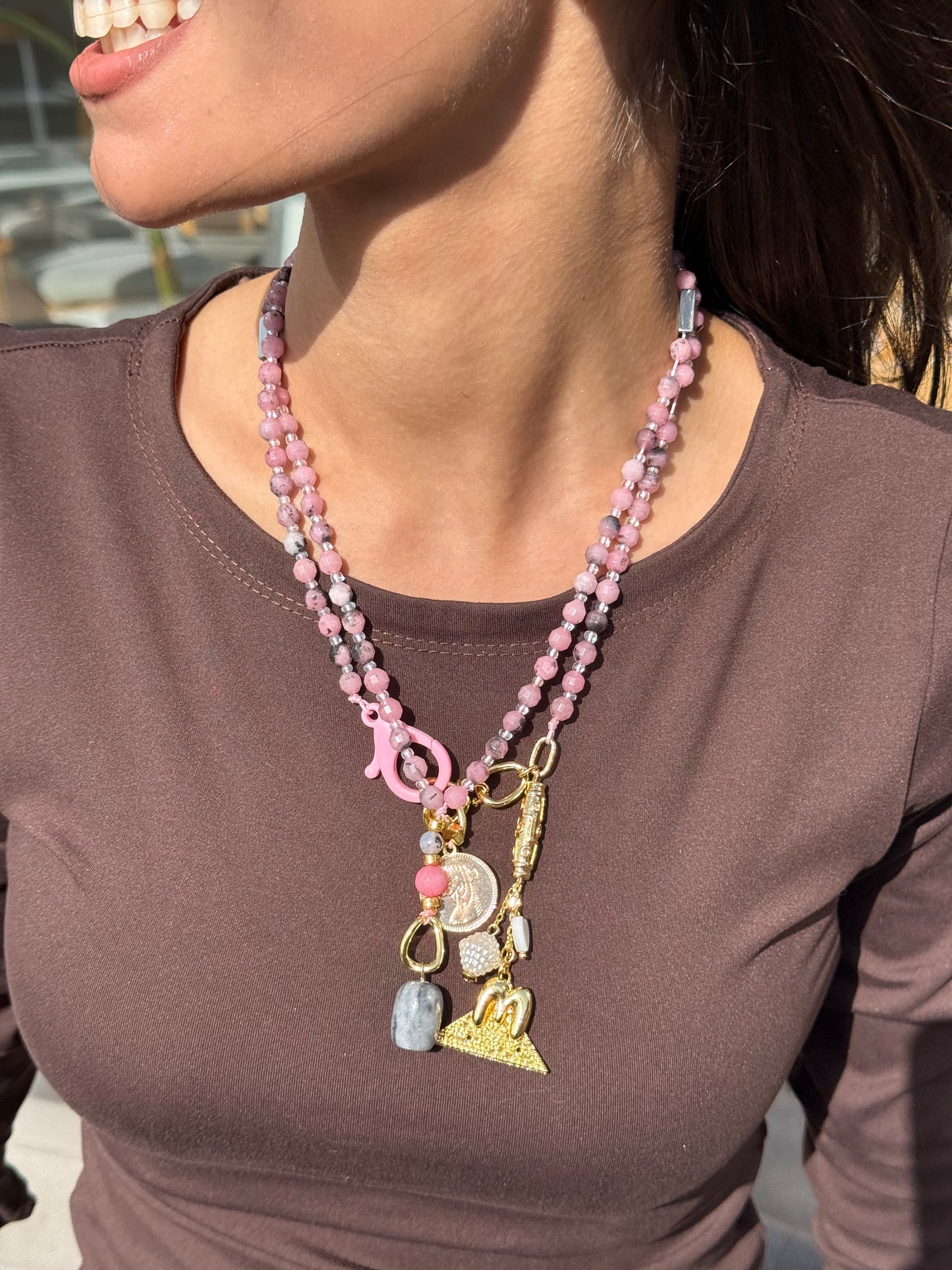 Necklace & Sebha “99 count” in Pink